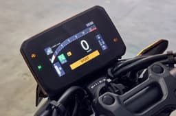 Honda CB1000 Hornet SP TFT display